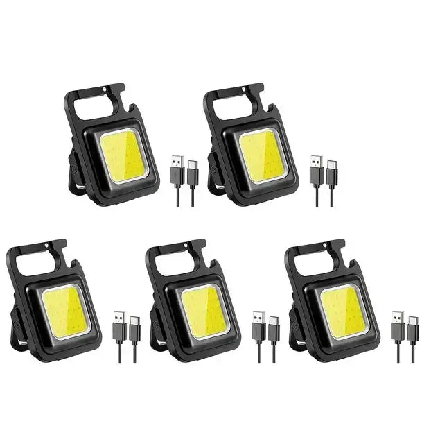 Ensemble de cinq mini lampes de poche LED ultrapuissantes avec câbles USB, compactes et puissantes, idéales pour les aventures nocturnes.