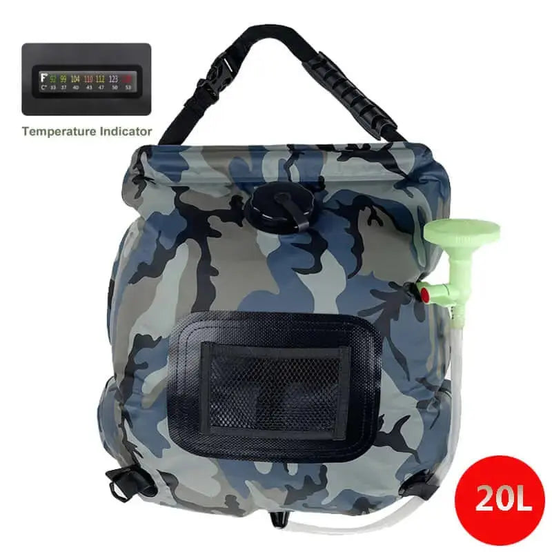 Sac de douche solaire portable 20L pour le camping sauvage avec indicateur de température, design camouflage pour les randonnées et l'utilisation en plein air.